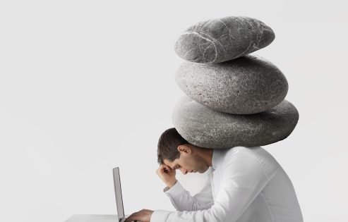 200 euro amoivi gia ta logistika